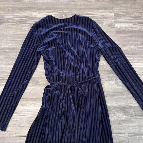 & OTHER STORIES Striped Velour Midi Wrap Dress V Neck Long Sleeve Festive Sz 0 - Picture 7 of 11